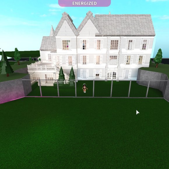ROBLOX BLOXBURG BUILDER FOR HIRE - Picture 2 of 5